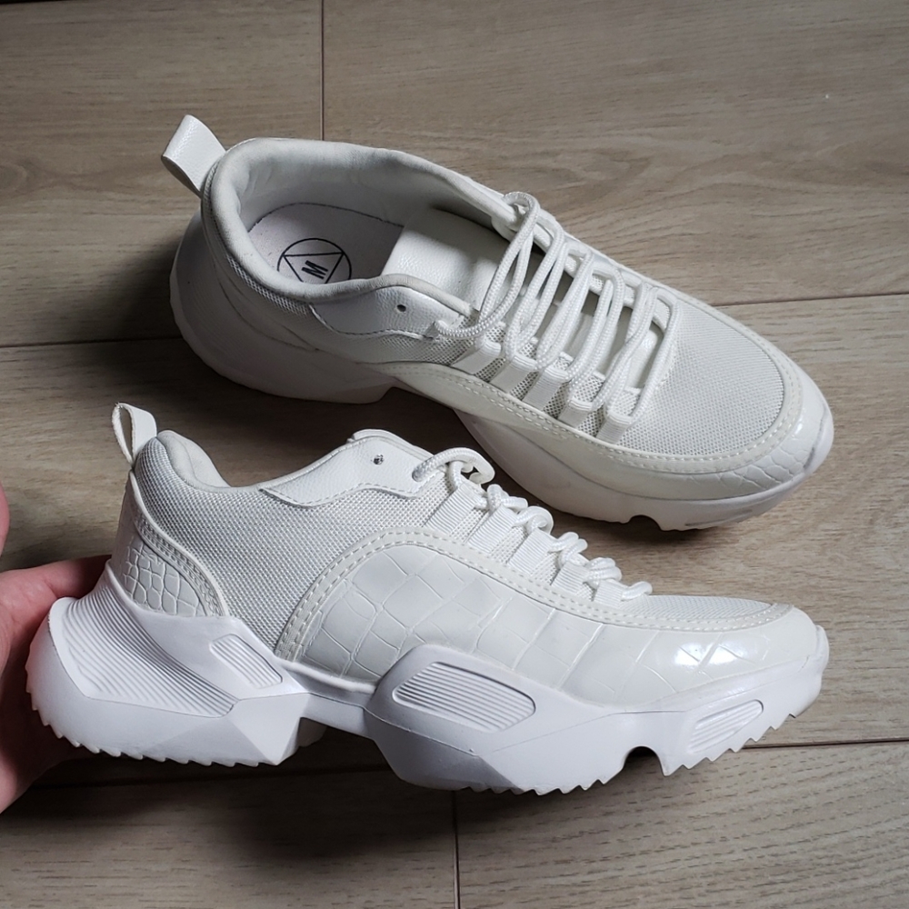 Missguided ugly sneakers.  Size 8